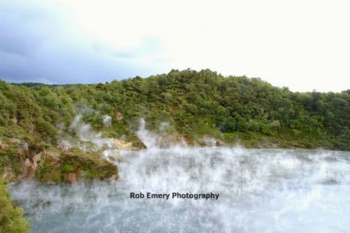 mists on Frying Pan Lake